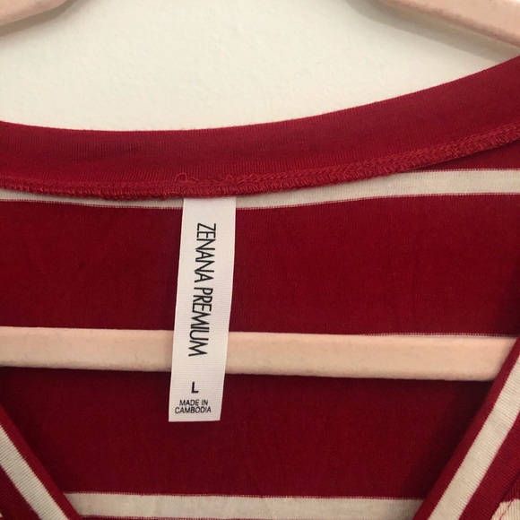 Top - Picture 2 of 3